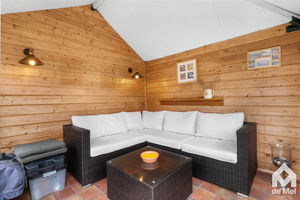 Photo 24- click for photo gallery